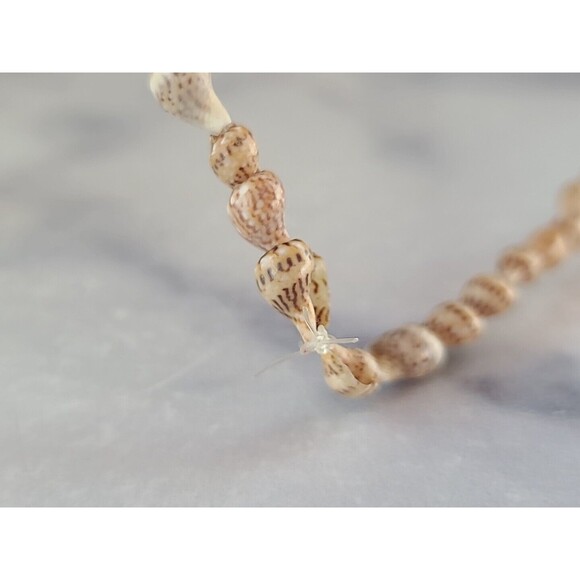 Vintage Shell Beaded Necklace - Picture 7 of 10